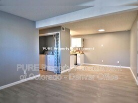 16359 W 10th Ave in Golden, CO - Building Photo