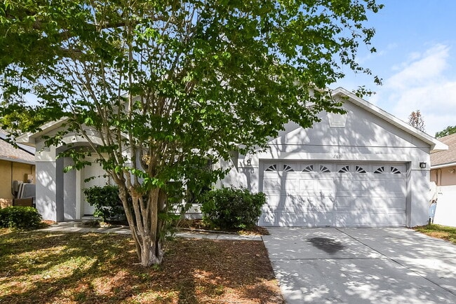 property at 2631 Alamosa Pl