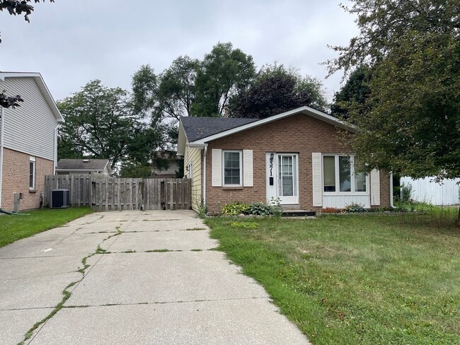 property at 371 Somerset Crescent