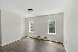 931 W York St in Philadelphia, PA - Building Photo - Building Photo