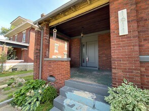 1609-1611-1611 Clifton Ave in Columbus, OH - Foto de edificio - Building Photo