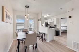 5810 Redstone Dr in Killeen, TX - Foto de edificio - Building Photo