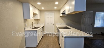 10412 S White Rock Rd in Rancho Cordova, CA - Building Photo - Building Photo