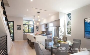 4429 Tujunga Ave in Los Angeles, CA - Building Photo - Building Photo