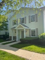 801 Silverstone Dr in Carpentersville, IL - Building Photo