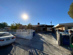 1933 North Yale St in North Las Vegas, NV - Building Photo - Building Photo