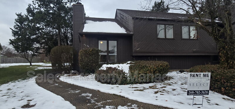 4328 Whaler's Cove in Fort Wayne, IN - Building Photo