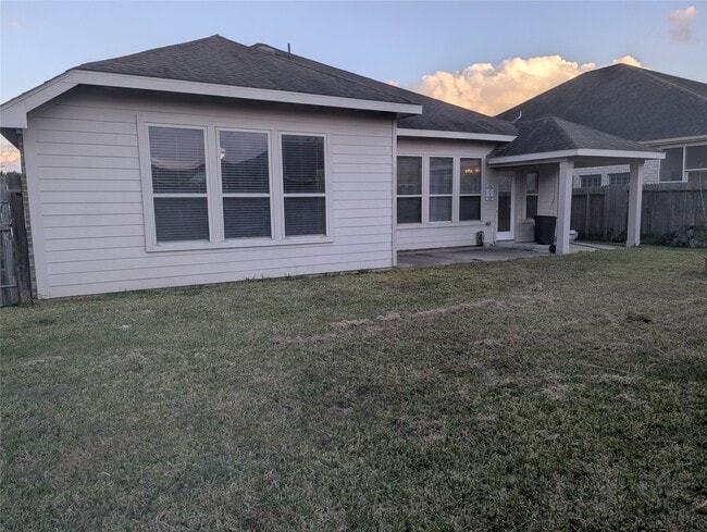 3651 Raintree Village Dr