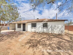 2602 E Keswick Cir in Tucson, AZ - Building Photo - Building Photo