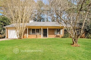 1002 Providence Way in Lawrenceville, GA - Building Photo