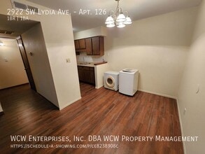 2922 SW Lydia Ave-Unit -Apt. 126 in Topeka, KS - Building Photo - Building Photo