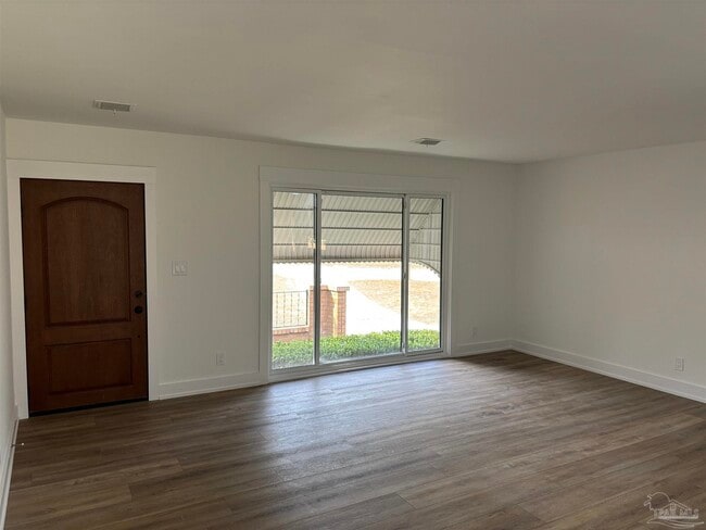 3600 Forest Glen Dr in Pensacola, FL - Building Photo - Building Photo