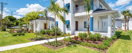 Taylor Row in Punta Gorda, FL - Building Photo - Building Photo