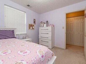 2526 Knightsbridge Ln in Lexington, KY - Building Photo - Building Photo
