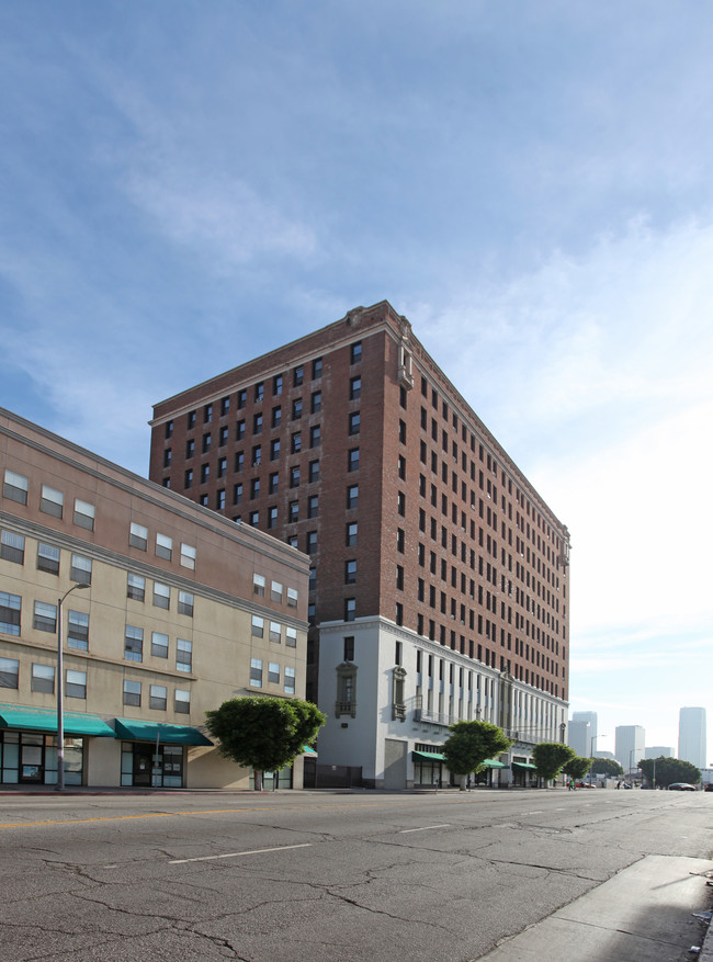 Crescent Arms in Los Angeles, CA - Building Photo - Building Photo