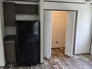 52 Edgewood Dr in Selkirk, NY - Building Photo - Building Photo