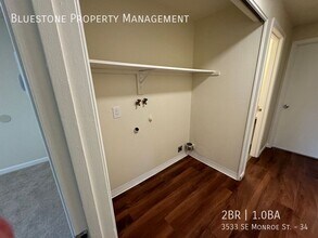 3533 SE Monroe St in Milwaukie, OR - Building Photo - Building Photo