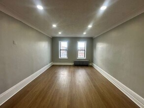 The Renaissance in East Orange, NJ - Foto de edificio - Interior Photo