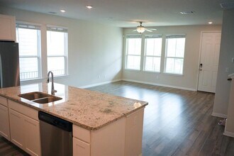 278 Lost Mine Peak Ln in Dripping Springs, TX - Building Photo - Building Photo