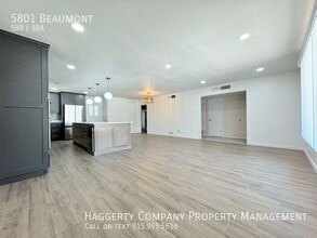 5801 Beaumont Pl in El Paso, TX - Building Photo - Building Photo