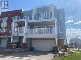 80 Progress Cres in Kitchener, ON - Building Photo