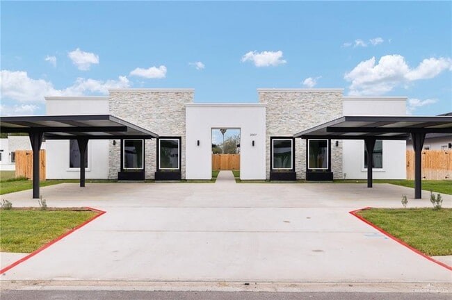 property at 17 Selena St