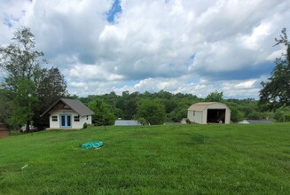 313 Lakecrest Dr in Kingsport, TN - Building Photo - Building Photo