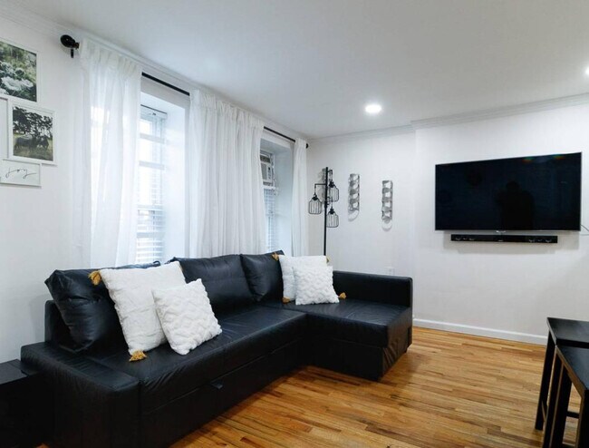 414 W 46th St-Unit -FL2-ID1039027P in New York, NY - Foto de edificio - Building Photo