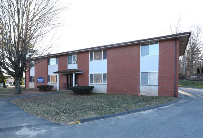 Crestwood Park I in Meriden, CT - Building Photo - Building Photo