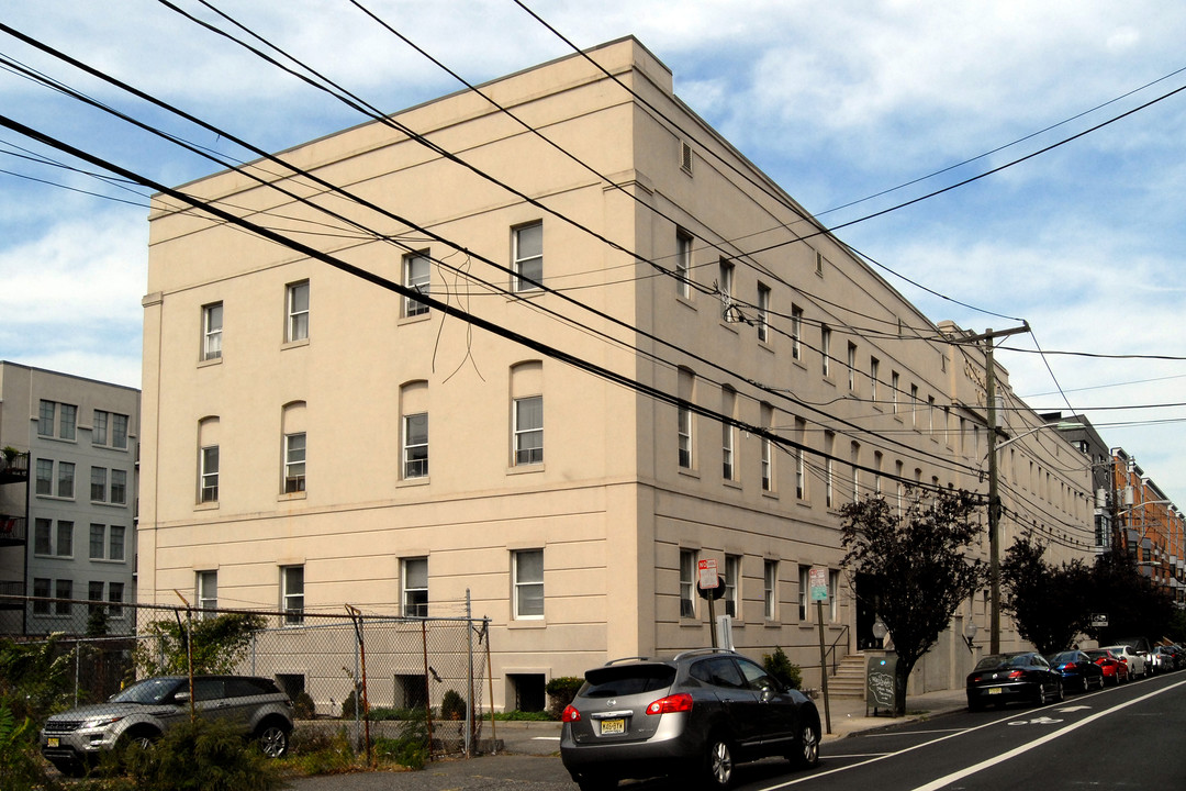 Gotham City North in Hoboken, NJ - Building Photo