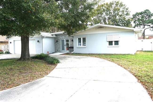 12946 88th Ave in Seminole, FL - Building Photo - Building Photo