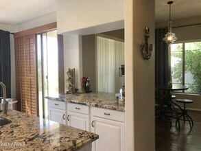 8180 E Shea Blvd in Scottsdale, AZ - Building Photo - Building Photo