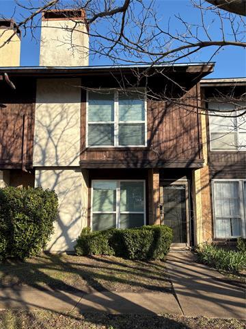 206 Rolling Hills Pl in Lancaster, TX - Building Photo