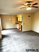 9260 Erskine Plaza in Omaha, NE - Building Photo - Building Photo