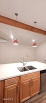 121 W Janss Rd, Unit ADU in Thousand Oaks, CA - Building Photo