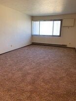 Western Ave Apartments