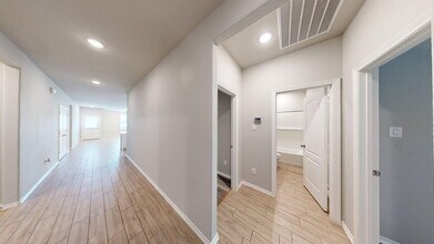 714 Cobalt Crest Ln in Huffman, TX - Building Photo - Building Photo