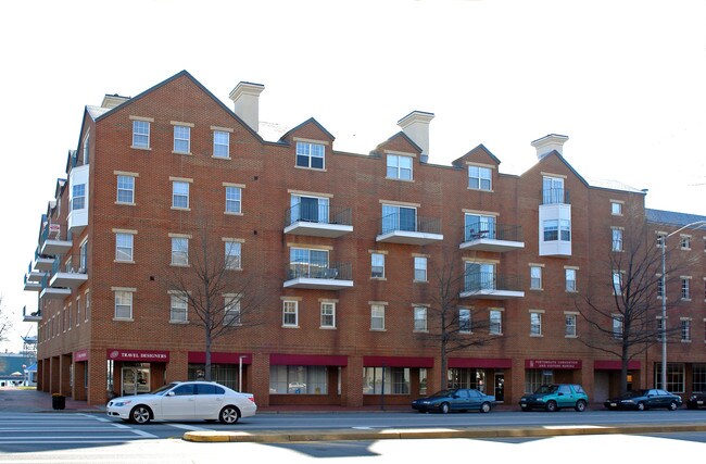 Crawford Square Condos in Portsmouth, VA - Building Photo - Building Photo