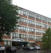 60 N Main St in Natick, MA - Building Photo - Building Photo