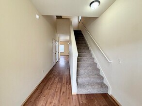 1153 S Tottenham Ct in Fayetteville, AR - Building Photo - Building Photo