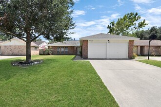 14235 Bella Dr in Cypress, TX - Building Photo - Building Photo