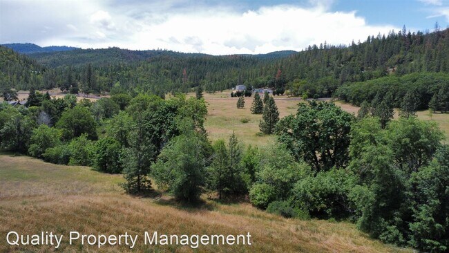 7909 E Antelope Rd photo'