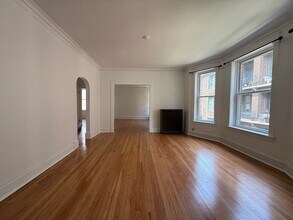 5460 S Kimbark Ave in Chicago, IL - Building Photo - Building Photo
