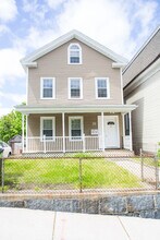 21 Alpine St, Unit 2 in Boston, MA - Building Photo - Building Photo