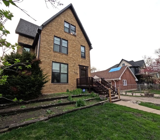 property at 163 N Lombard Ave