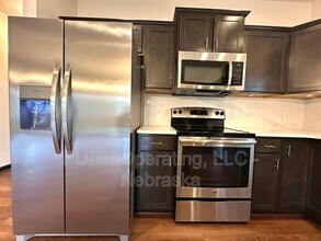 20807 Clark Street in Elkhorn, NE - Building Photo - Building Photo