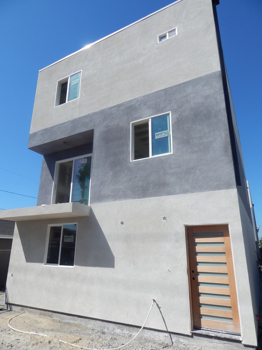 2633 Hauser Blvd in Los Angeles, CA - Building Photo