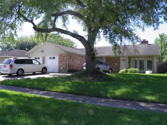 8827 Neff St in Houston, TX - Building Photo - Building Photo
