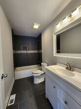 2404 S Trumbull Ave in Chicago, IL - Building Photo - Building Photo