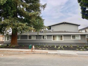 527 E Taylor Ave in Sunnyvale, CA - Building Photo - Other